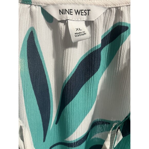 Nine West Woman XL Short Sleeve Blouse Green Floral Drawstring Neck Casual Top - Picture 3 of 5